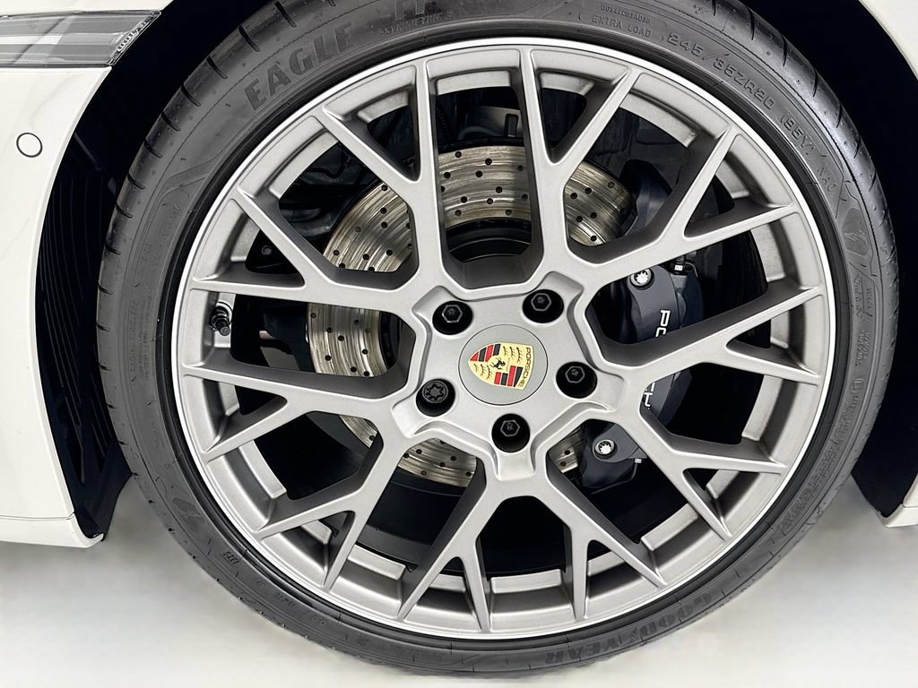 Certified 2026 Porsche 911 Carrera RWD image 28