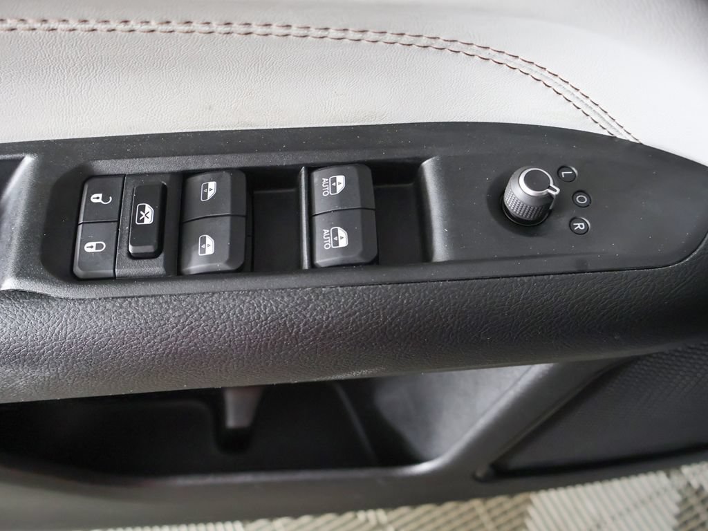 Used 2022 Jeep Compass Limited AWD/4WD image 35