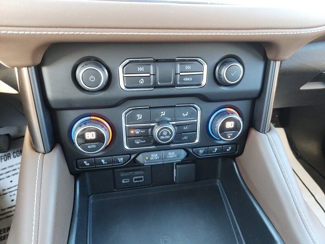 Used 2021 Chevrolet Suburban High Country image 18