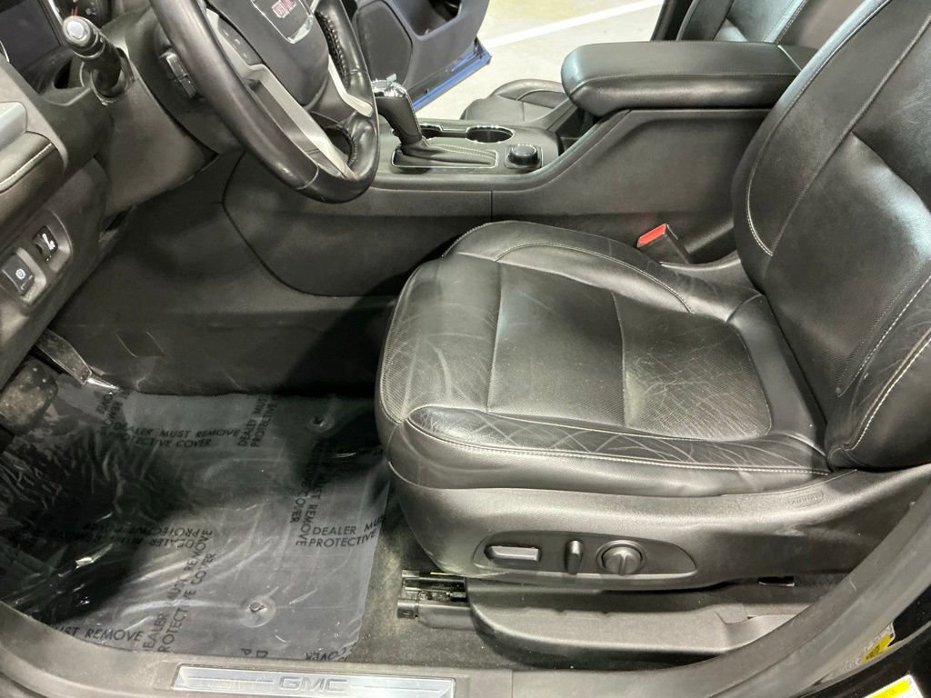 Used 2019 GMC Acadia SLT w/ LPO, Floor Liner Package FWD image 13