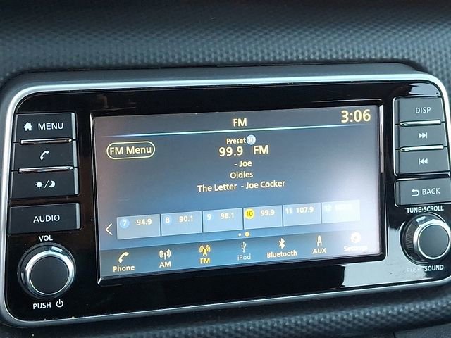 Used 2021 Nissan Kicks S image 17