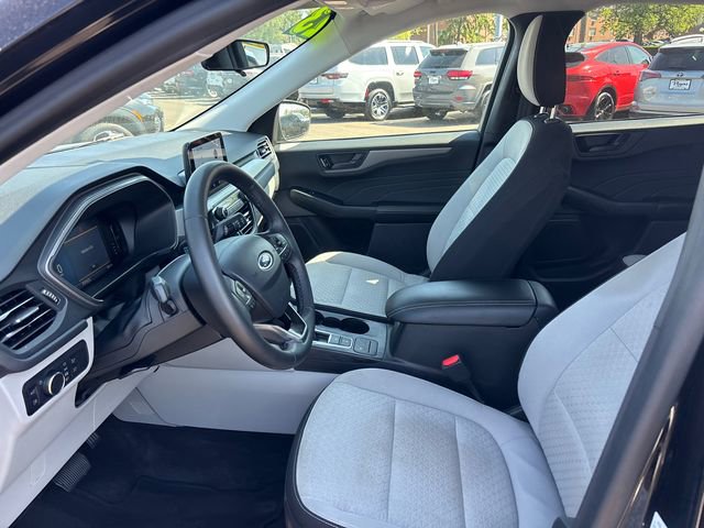 Used 2023 Ford Escape Active FWD image 6