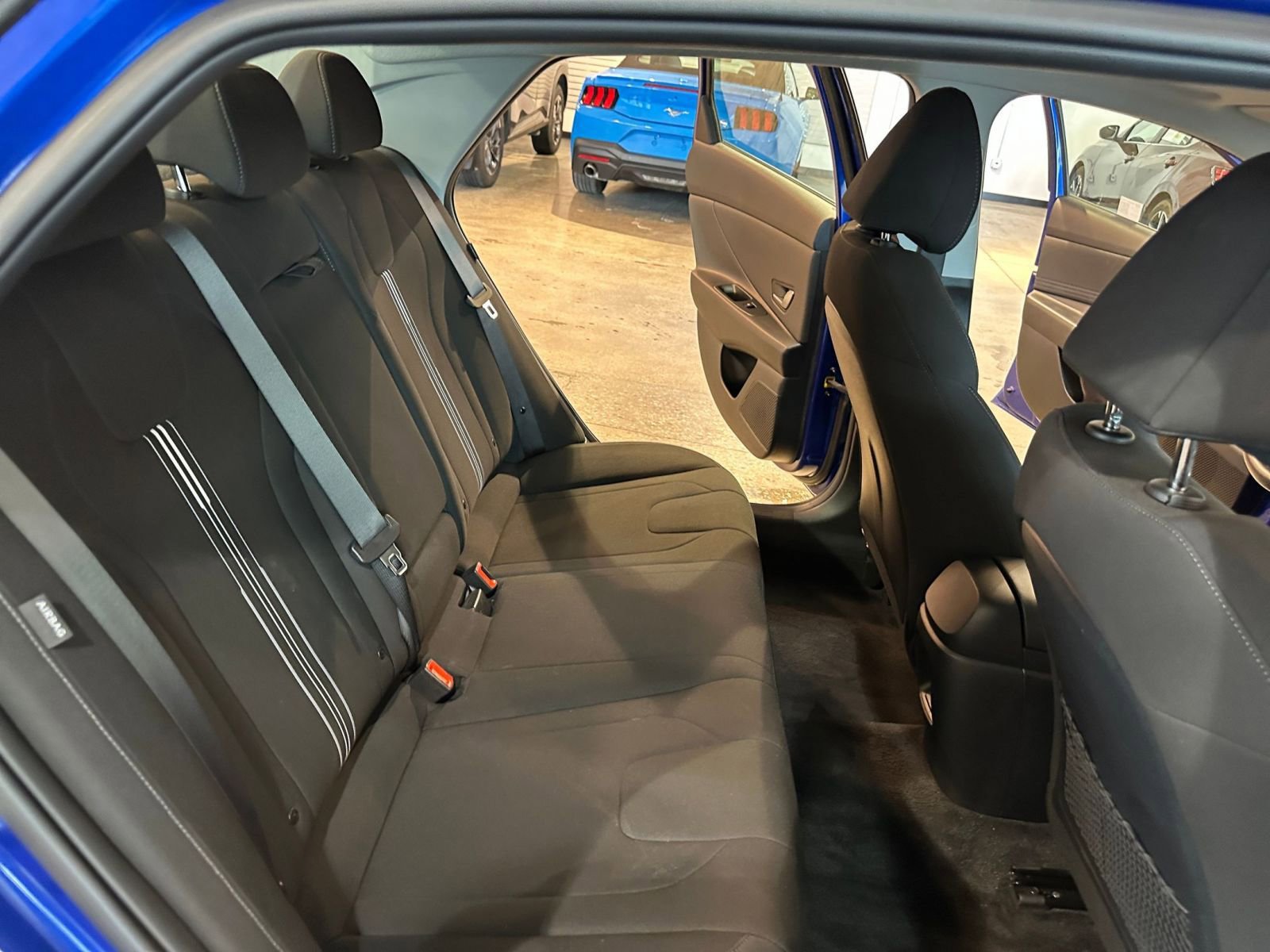 Used 2025 Hyundai Elantra SEL image 37