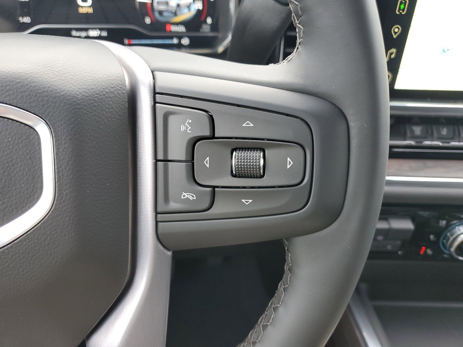 New 2025 GMC Sierra 2500 SLT w/ SLT Convenience Package image 27