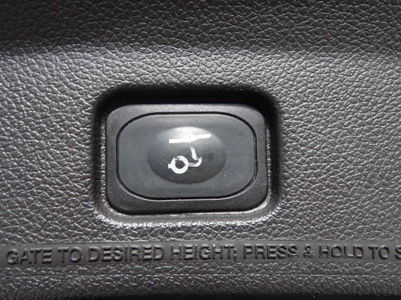 Used 2015 Ford Explorer AWD XLT w/ Equipment Group 202A image 39