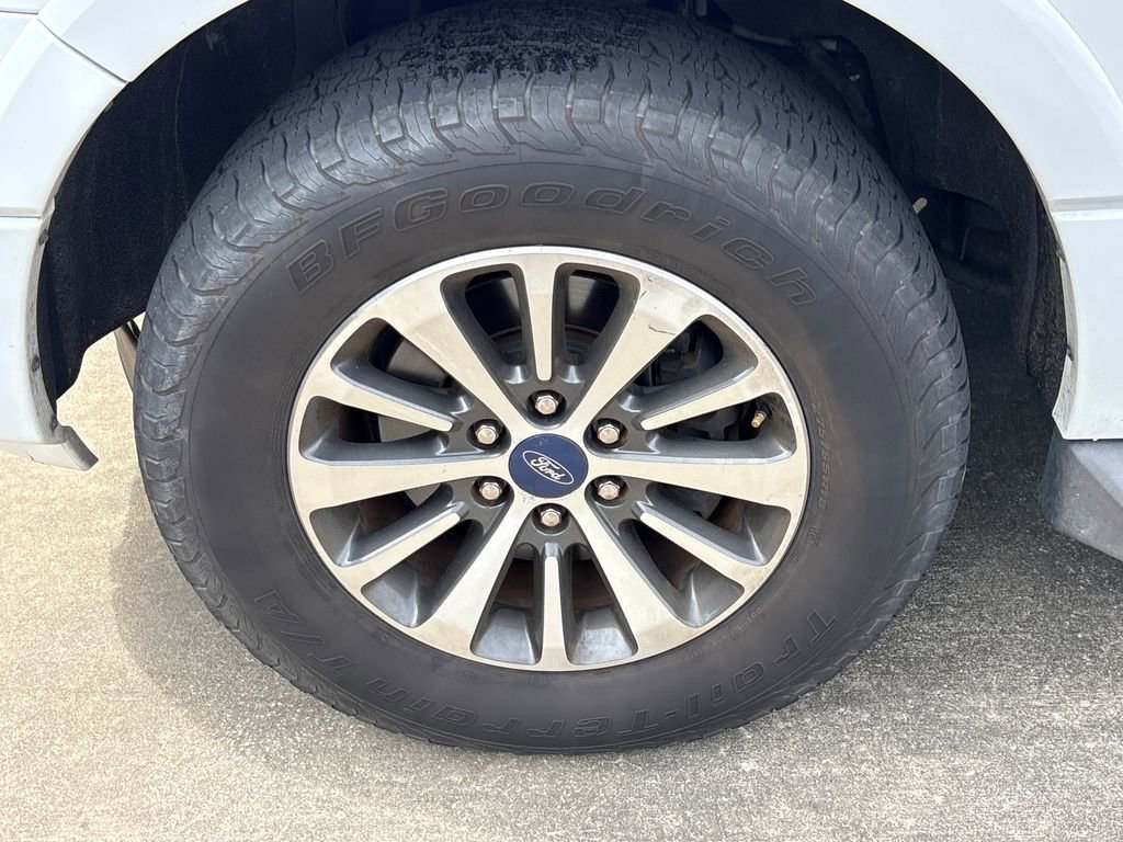 Used 2015 Ford Expedition EL XLT image 12