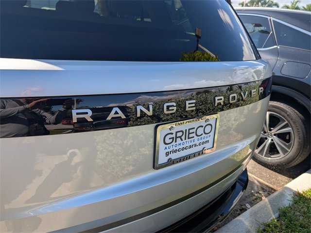 Used 2024 Land Rover Range Rover SE image 9