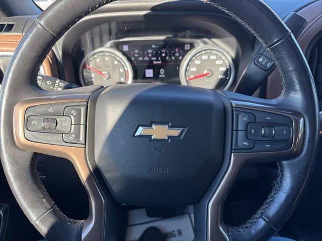 Used 2021 Chevrolet Silverado 1500 High Country w/ Technology Package image 12