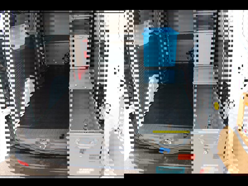 Used 2022 Ford Transit Connect XL image 10