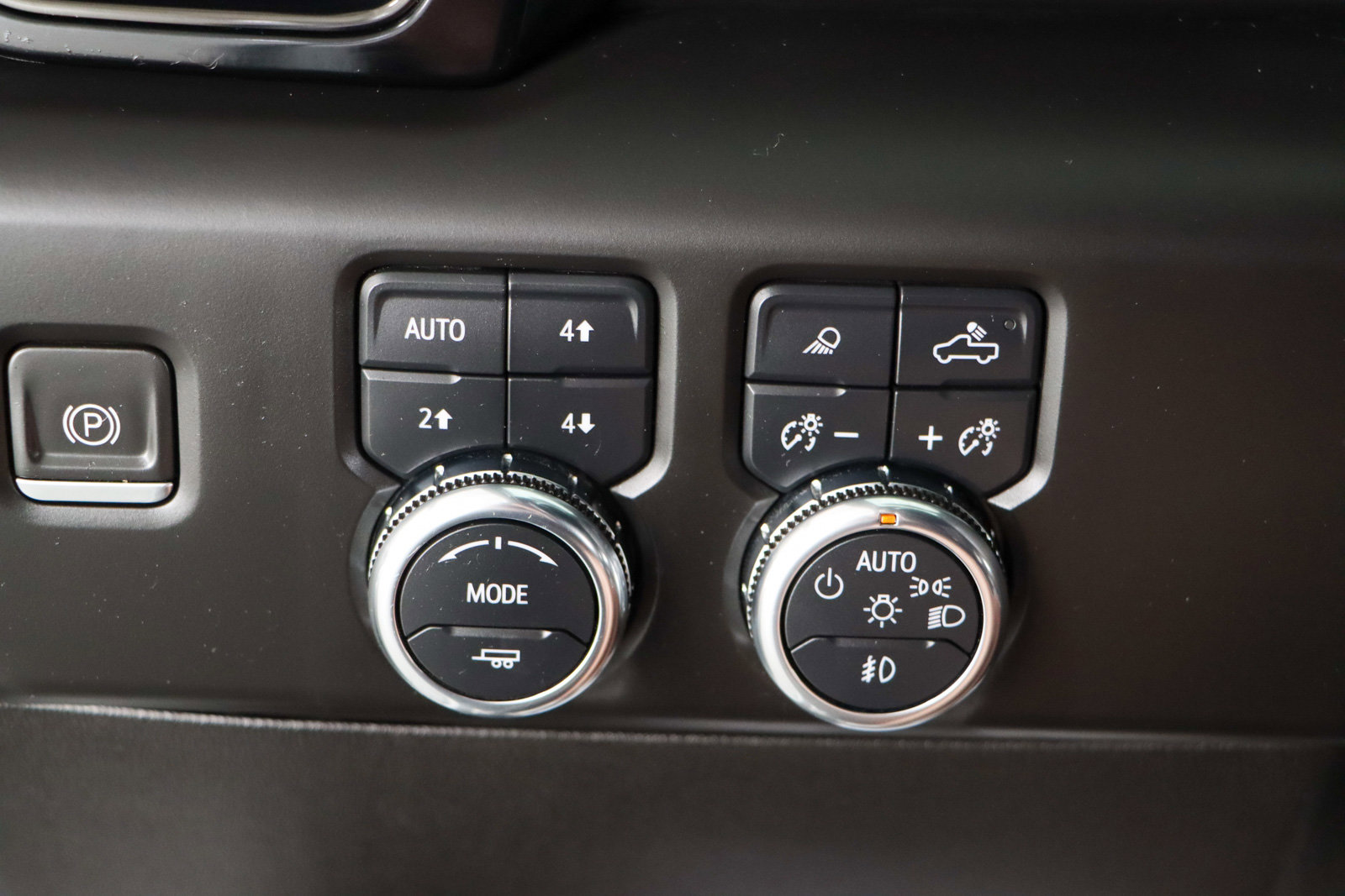 Used 2024 GMC Sierra 2500 AT4 w/ AT4 Premium Plus Package image 25