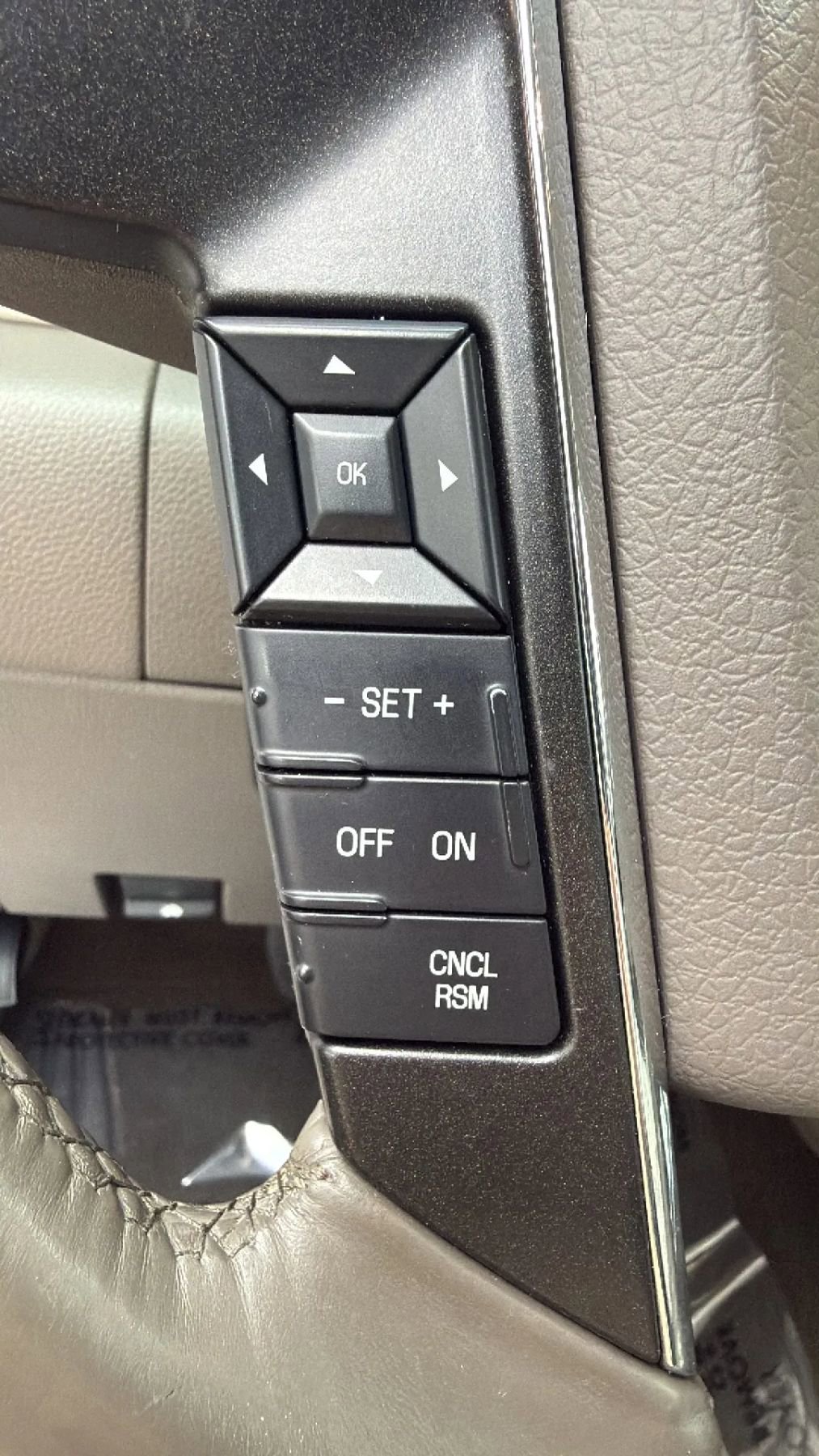 Used 2016 Lincoln Navigator Select image 23