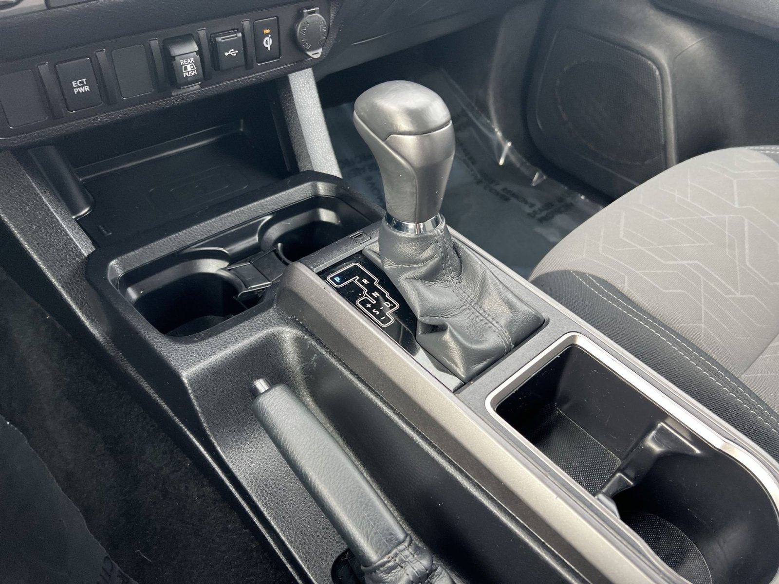 Used 2023 Toyota Tacoma TRD Off-Road image 21