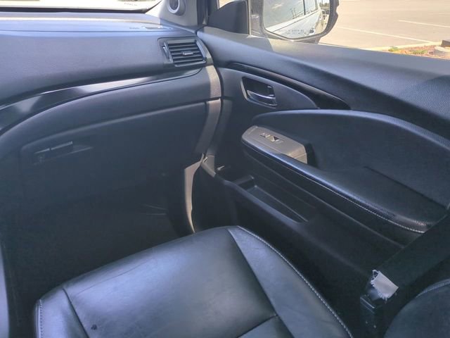 Used 2018 Honda Pilot Touring image 17