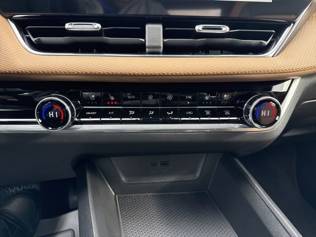 New 2026 Chevrolet Equinox ACTIV w/ Convenience Package III image 21