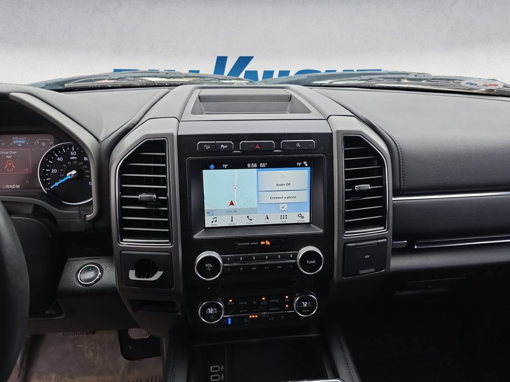Used 2018 Ford Expedition XLT w/ Equipment Group 202A AWD/4WD image 11