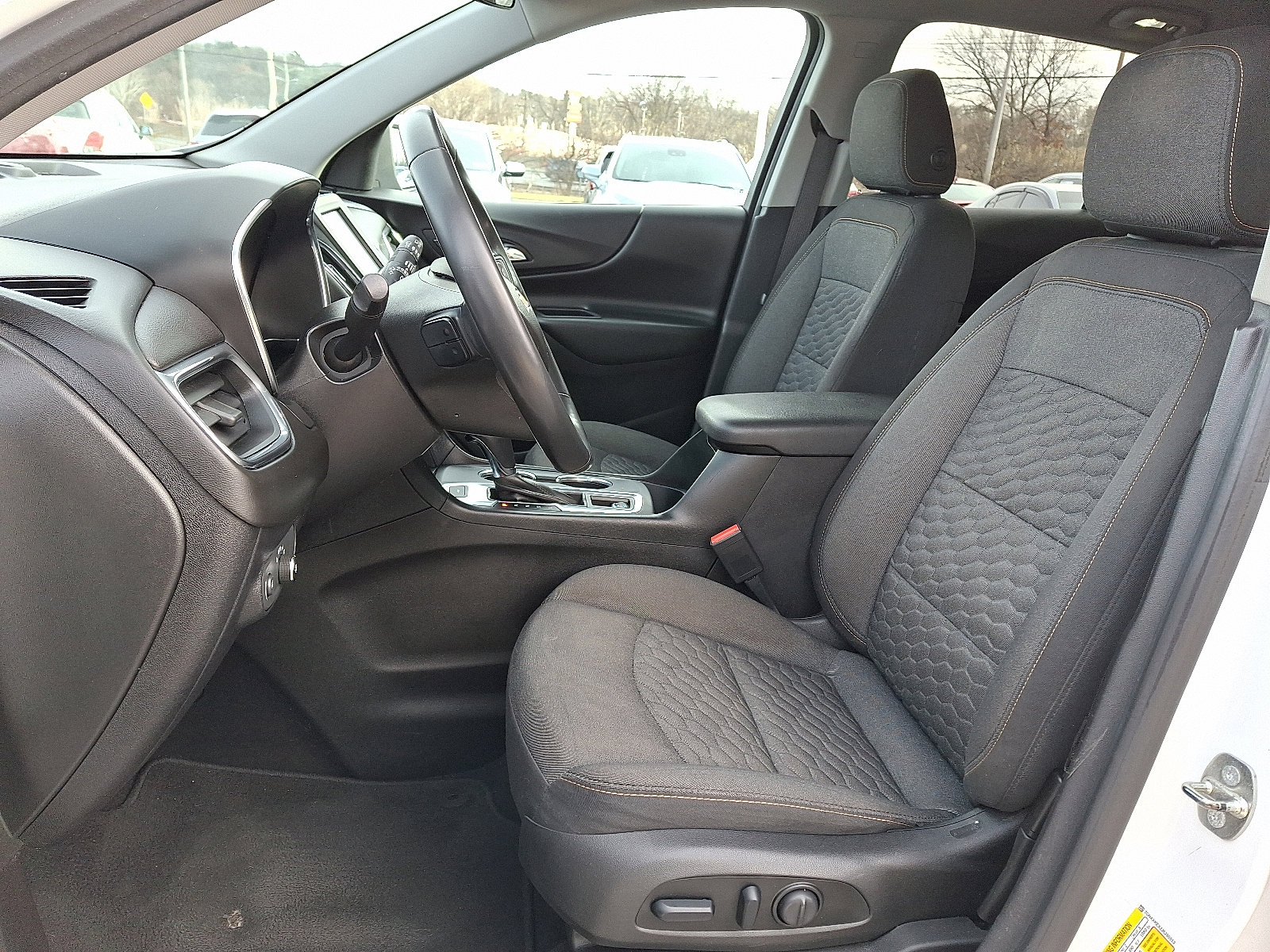 Used 2018 Chevrolet Equinox LT image 14