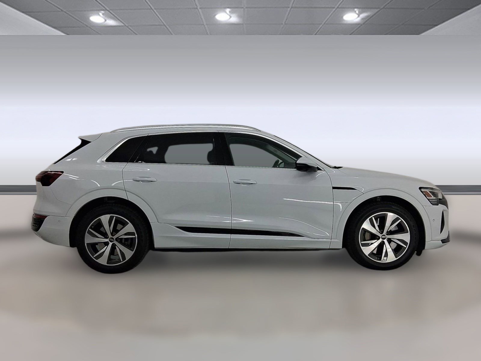 Certified 2024 Audi Q8 e-tron Premium Plus w/ Premium Plus Package image 8