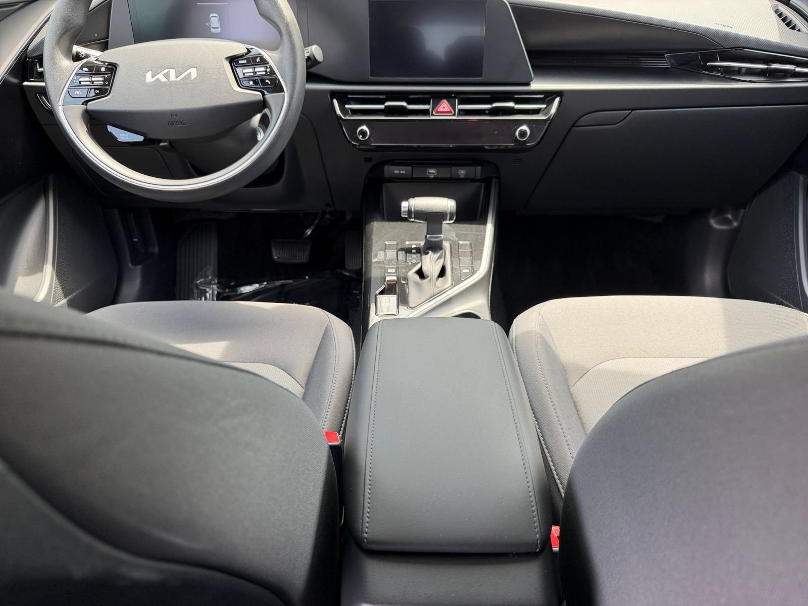 Used 2026 Kia Niro LX FWD image 39