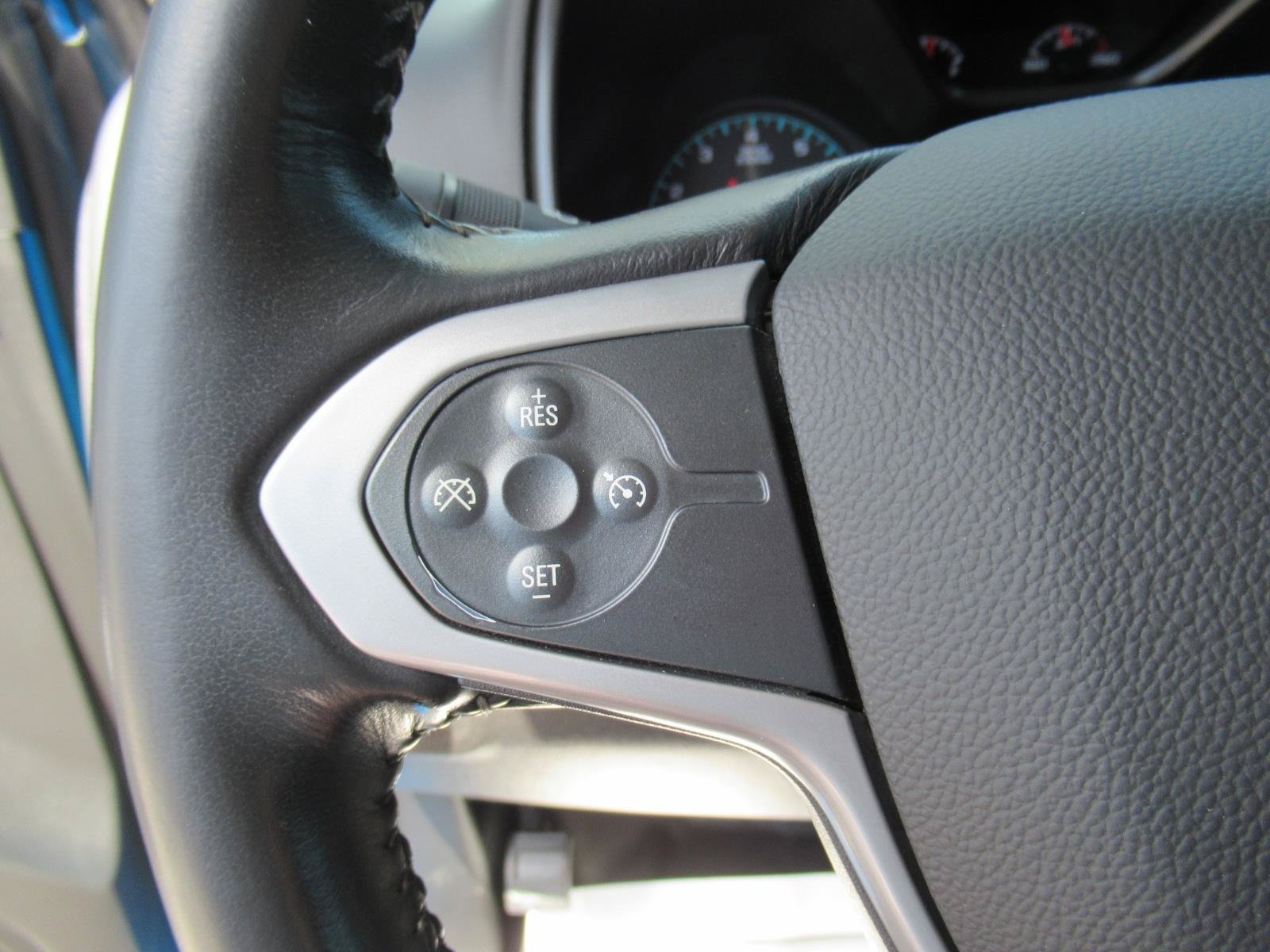 Used 2022 Chevrolet Colorado LT RWD image 24