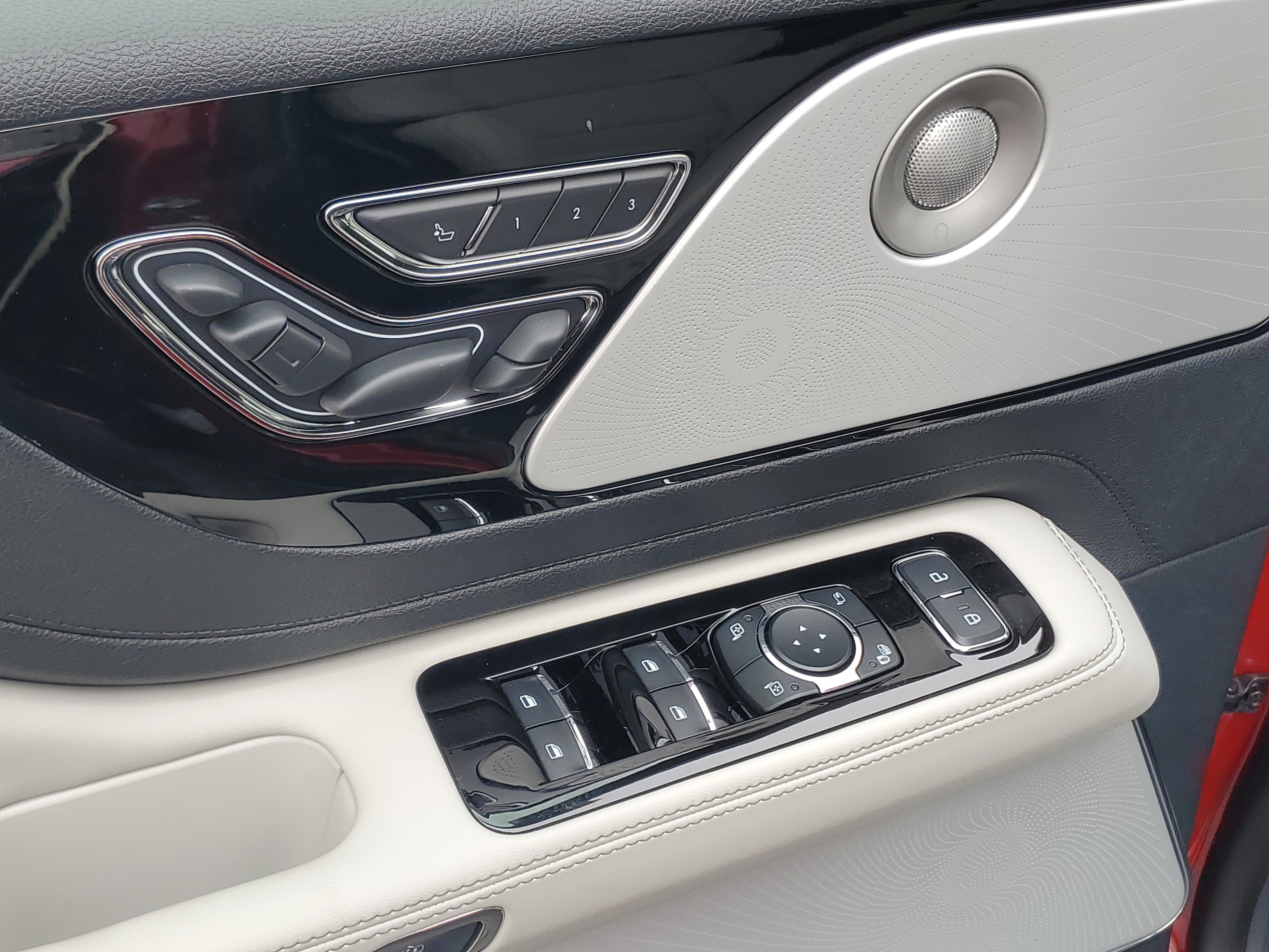 New 2026 Lincoln Aviator Reserve AWD/4WD image 9