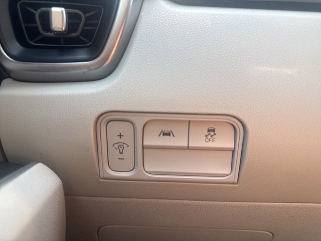 Used 2022 Kia Sorento S w/ Panoramic Sunroof Package image 25