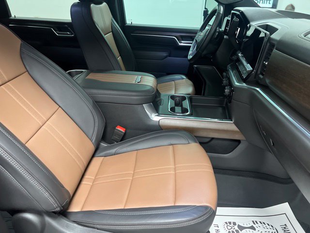 Used 2025 Chevrolet Silverado 3500 High Country w/ High Country Premium Package AWD/4WD image 57