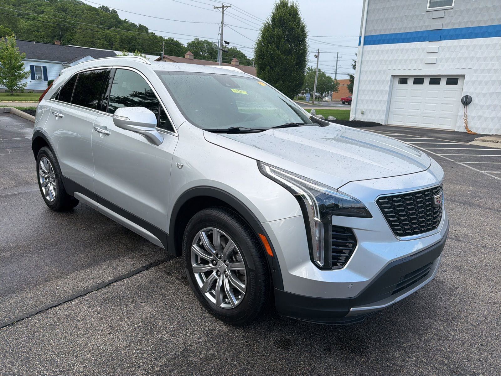 Used 2019 Cadillac XT4 Premium Luxury w/ Enhanced Visibility Package AWD/4WD image 7