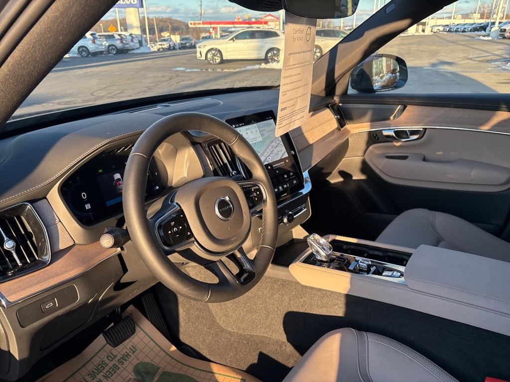 Certified 2025 Volvo XC90 B6 Plus image 20