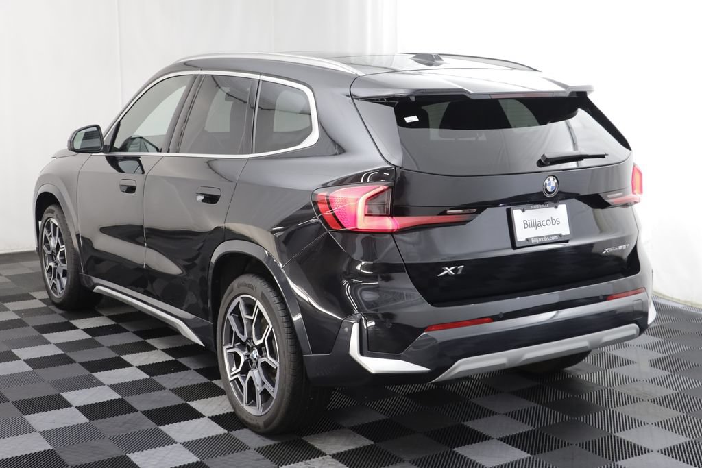 Used 2026 BMW X1 xDrive28i w/ Technology Package AWD/4WD image 16