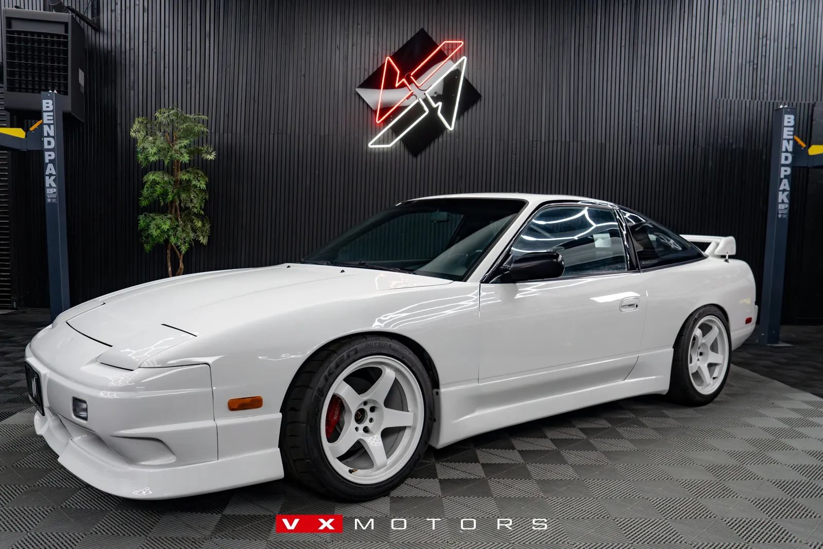 Used 1991 Nissan 240SX SE RWD image 1