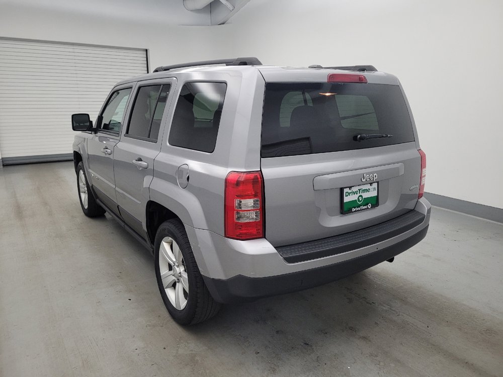Used 2016 Jeep Patriot Latitude FWD image 5