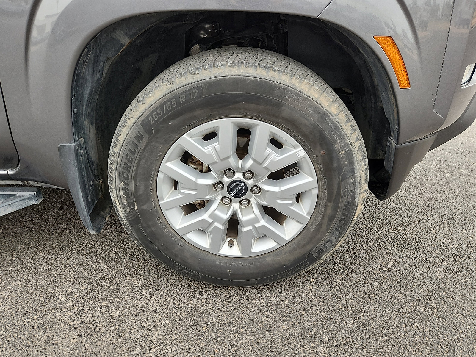 Used 2024 Nissan Frontier SV w/ SV Convenience Package image 9