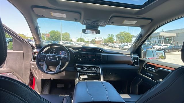Used 2023 GMC Sierra 1500 Denali AWD/4WD image 26