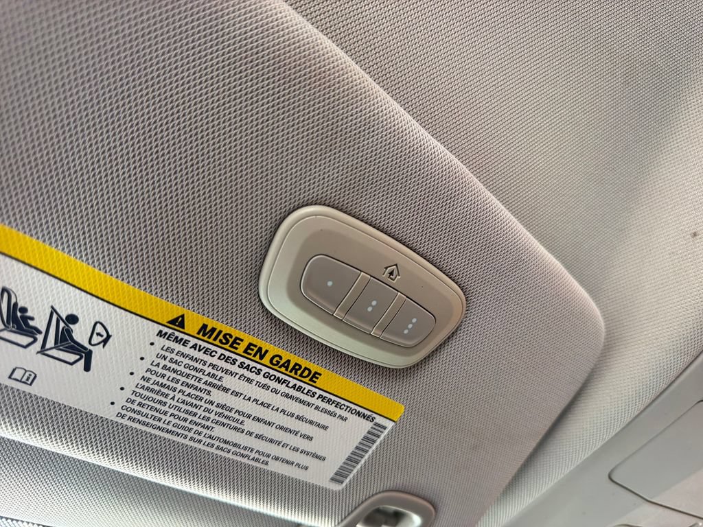 Used 2019 Chrysler Pacifica Touring Plus w/ Advanced Safetytec Group FWD image 31