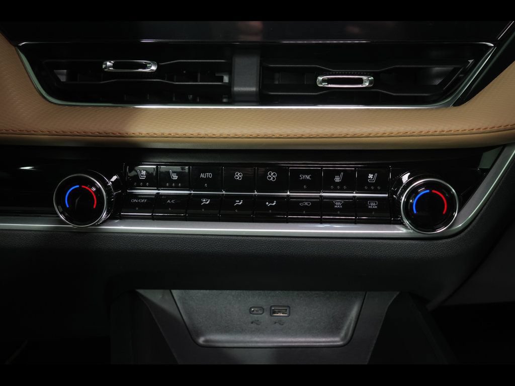 New 2026 Chevrolet Equinox ACTIV w/ Convenience Package III FWD image 21