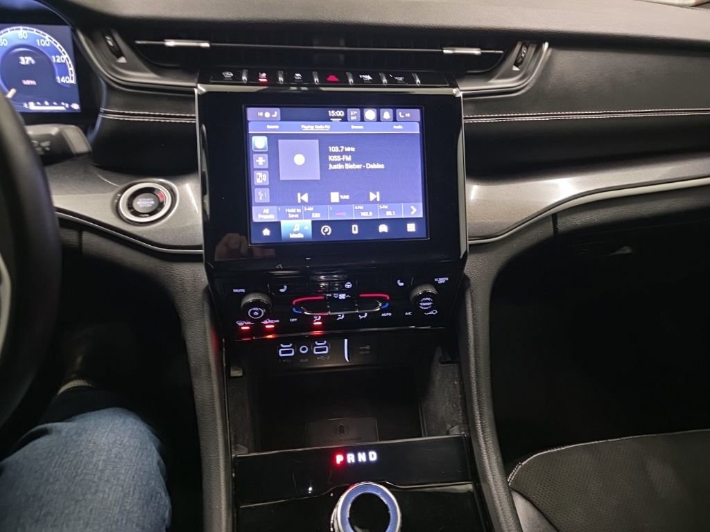 Used 2021 Jeep Grand Cherokee L Laredo image 18