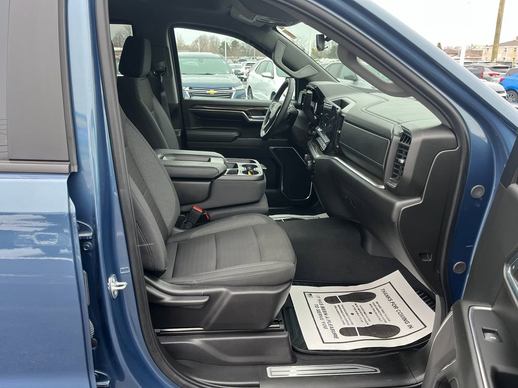 Certified 2024 Chevrolet Silverado 1500 LT image 16