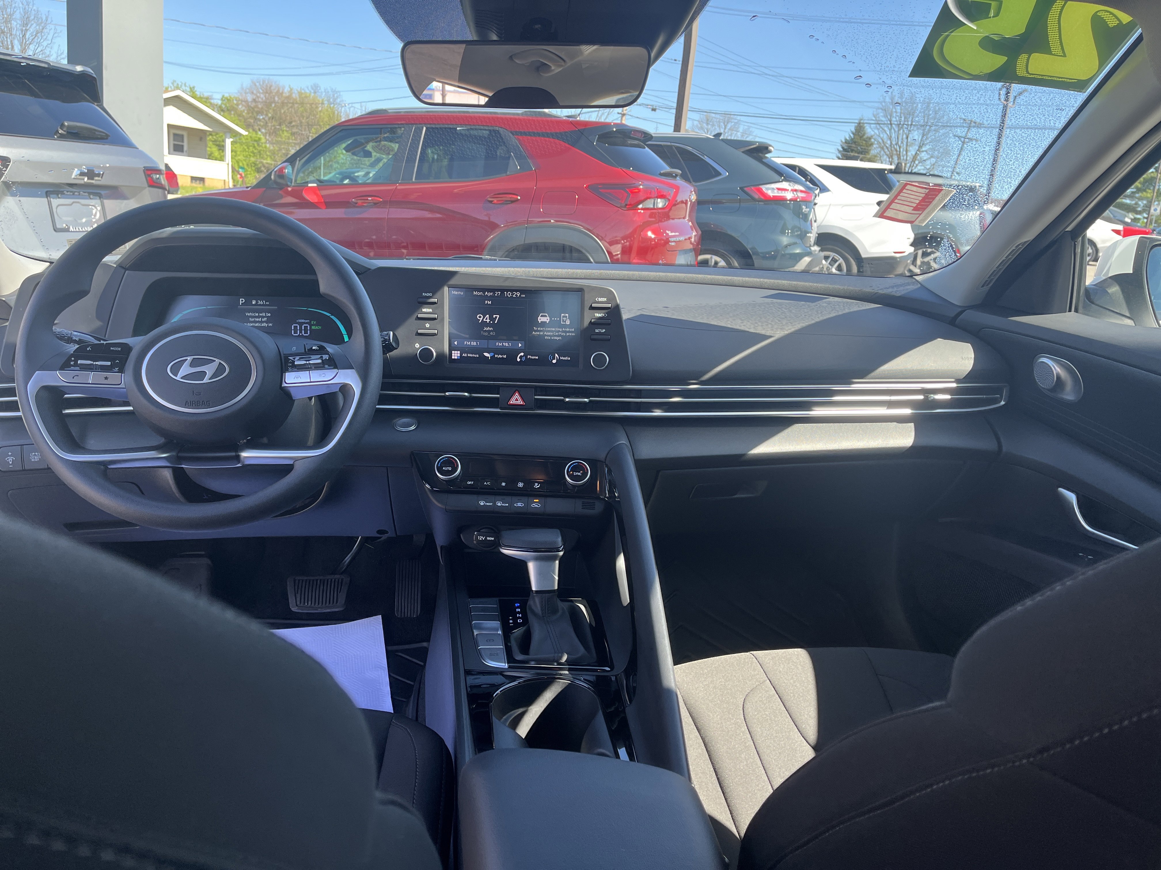 Used 2025 Hyundai Elantra Blue FWD image 14