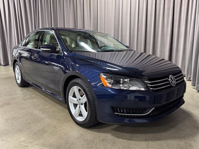 Used 2013 Volkswagen Passat 2.5 SE FWD image 1