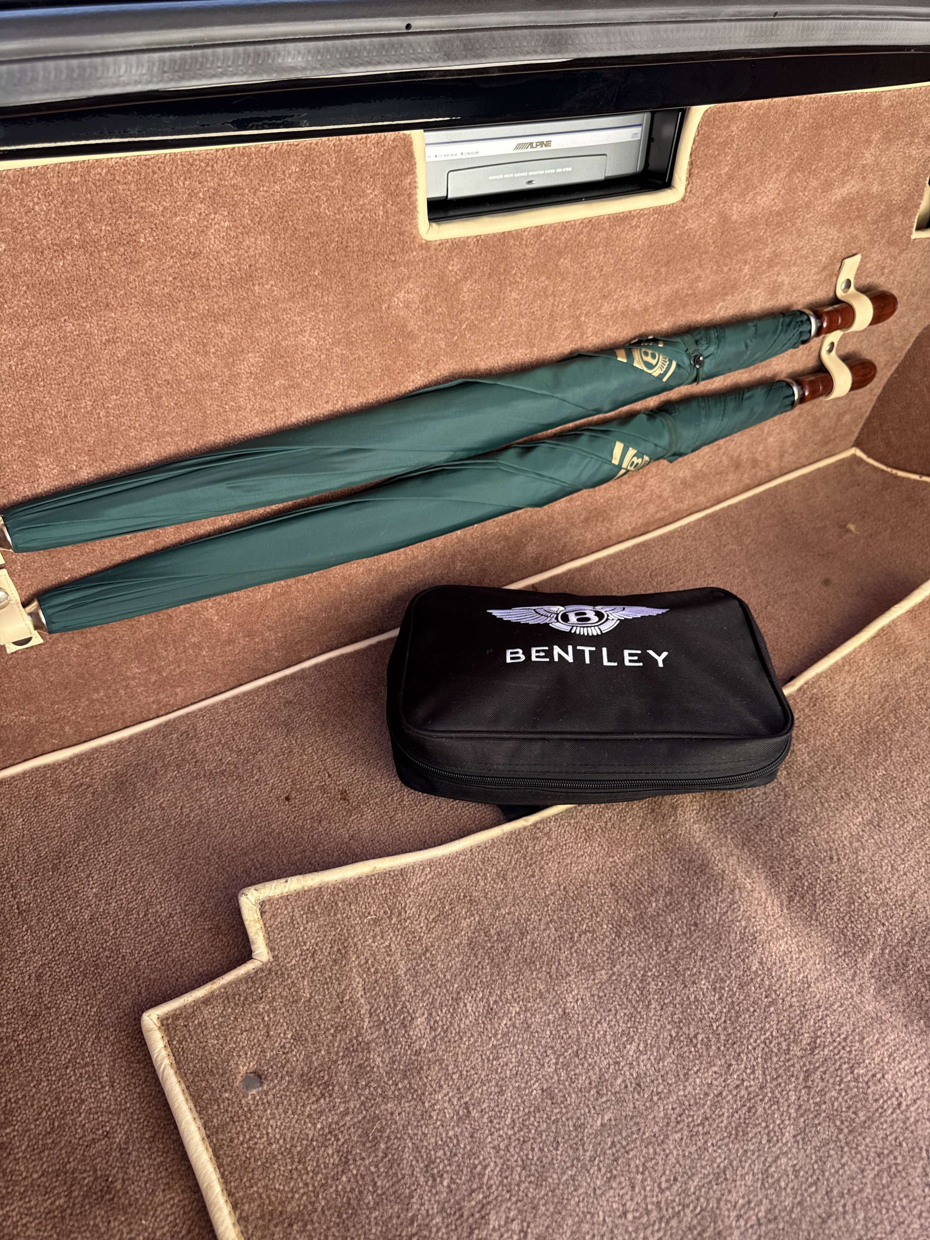 Used 2001 Bentley Arnage Red Label image 16