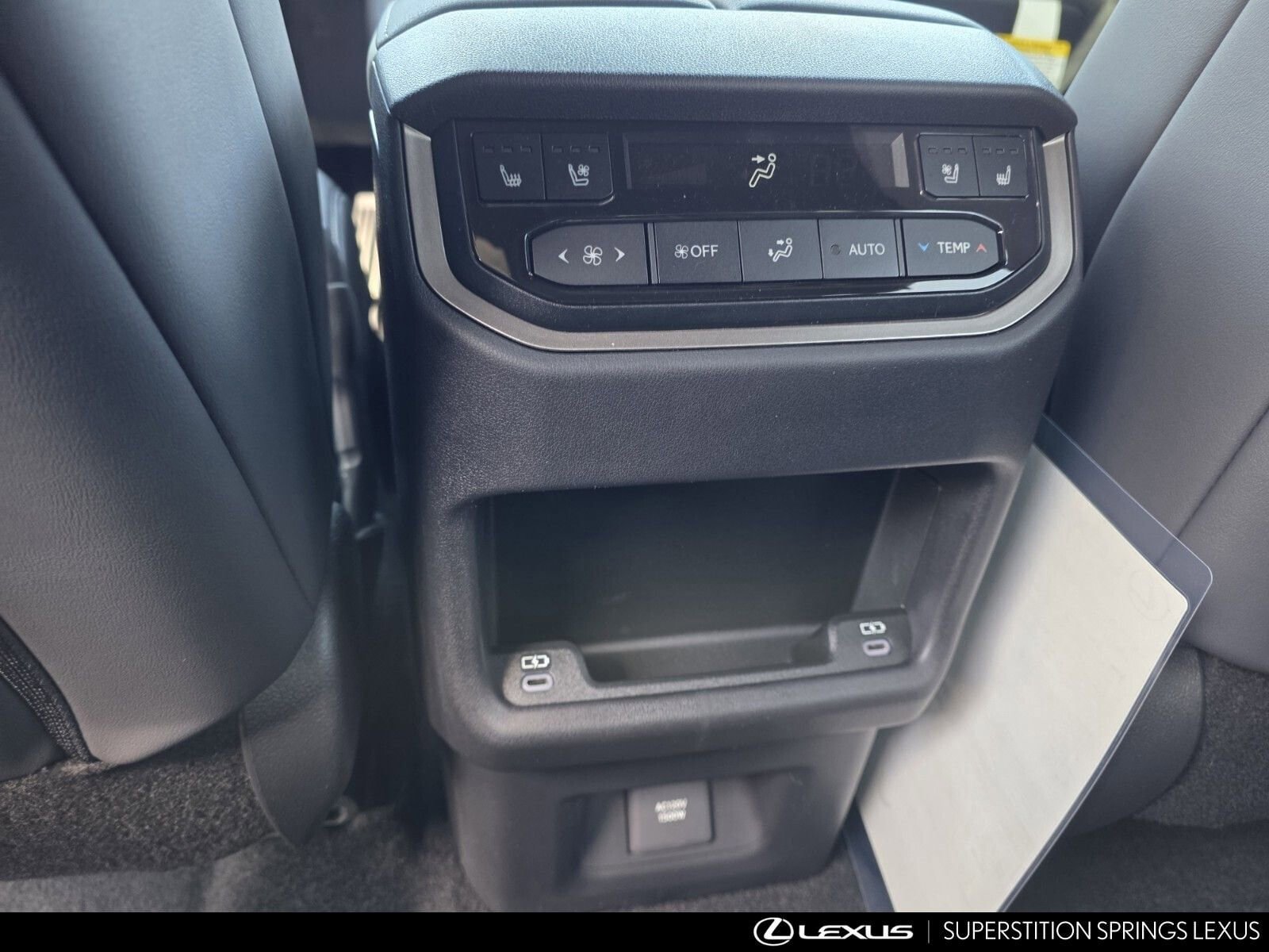 New 2026 Lexus TX 500h AWD image 27