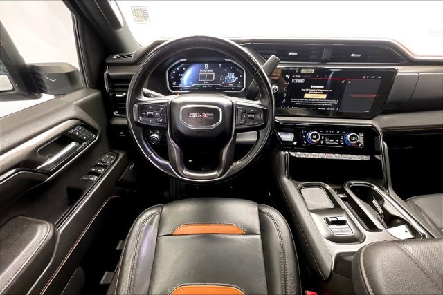 Used 2024 GMC Sierra 2500 AT4 w/ AT4 Premium Plus Package AWD/4WD image 4