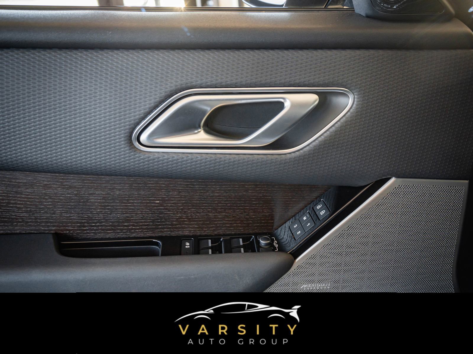 Used 2022 Land Rover Range Rover Velar R-Dynamic S image 22