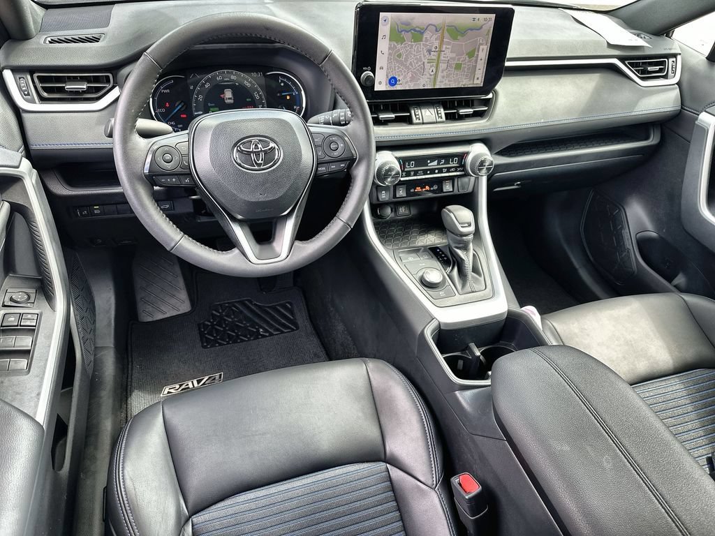 Used 2025 Toyota RAV4 XSE AWD/4WD image 20