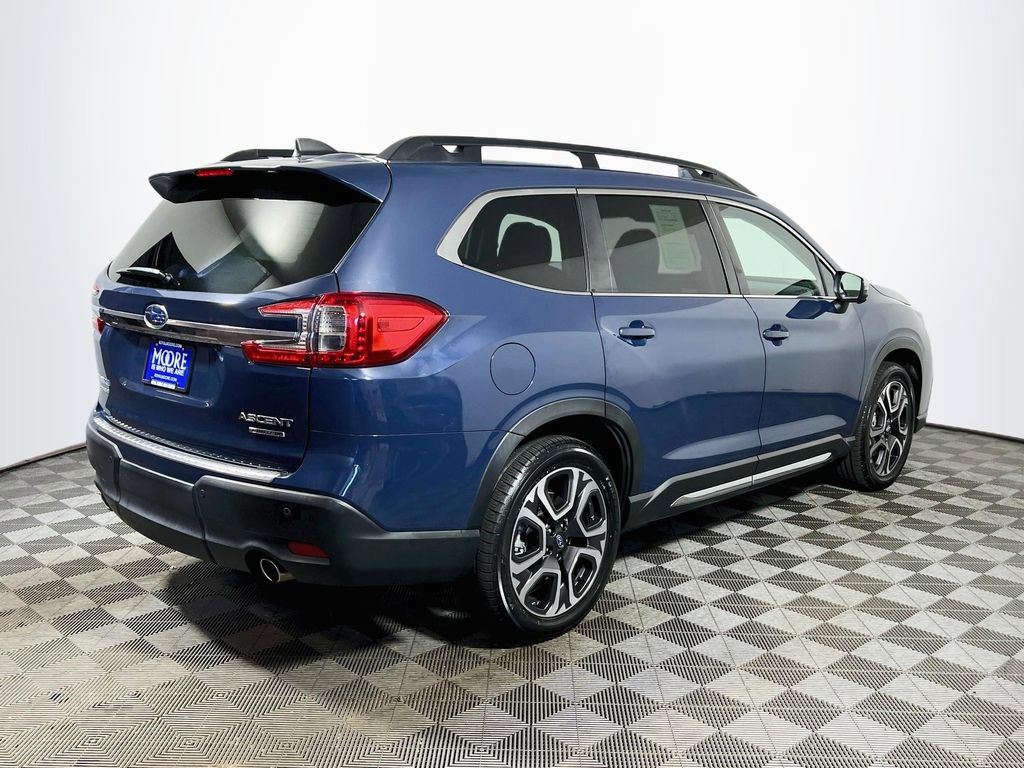 Used 2023 Subaru Ascent Limited w/ Technology Package AWD/4WD image 7