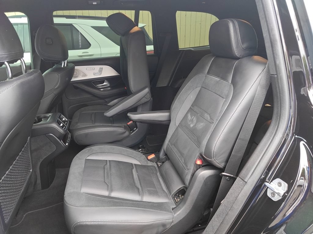 Used 2025 Mercedes-Benz GLS 63 AMG 4MATIC image 14