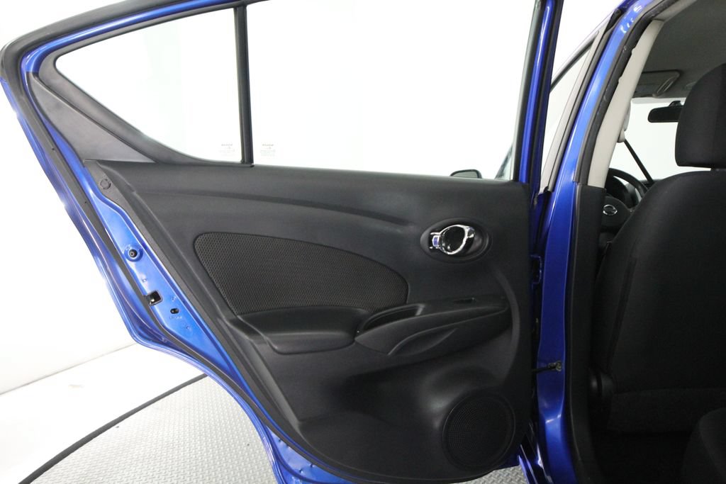 Used 2013 Nissan Versa SV w/ Convenience Pkg FWD image 26