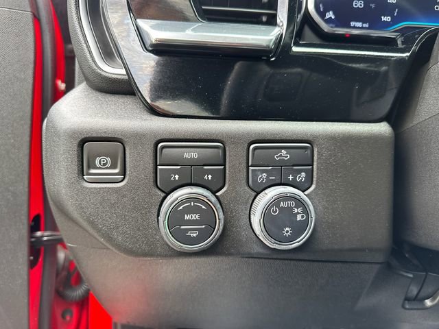 Used 2024 Chevrolet Silverado 1500 LT AWD/4WD image 27