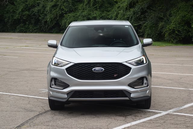 Used 2023 Ford Edge ST w/ Cargo Accessory Package AWD/4WD image 19