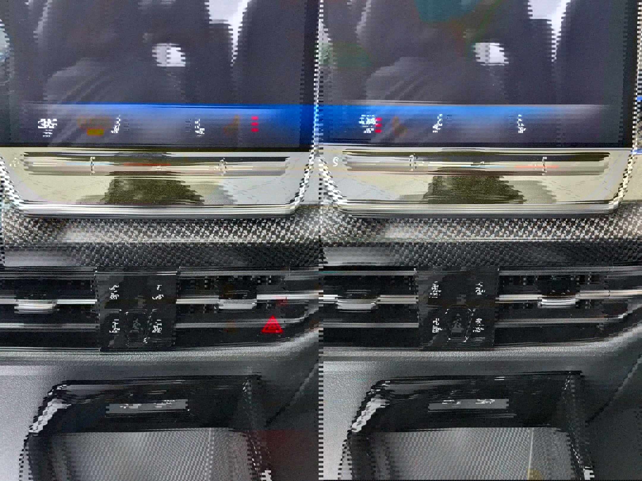 New 2025 Volkswagen Golf R Black Edition image 22